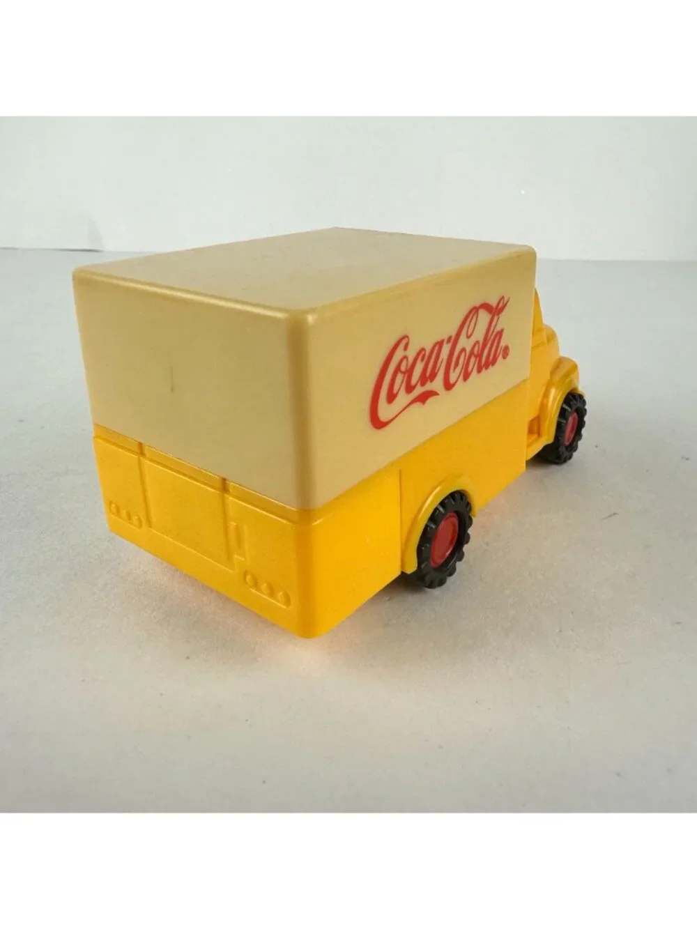 Rare Vintage 1998 Coca-Cola Yellow Plastic Truck Ratchet Tool Set
